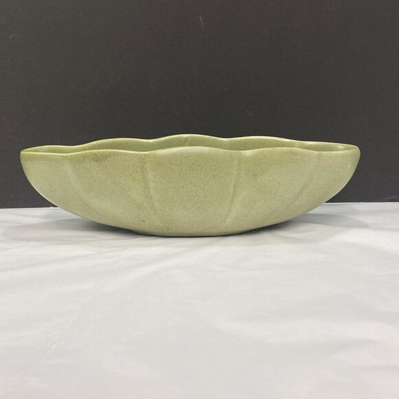 Vintage Haeger Potteries 3905 Green Oblong Decorative Bowl or Planter - Picture 4 of 11